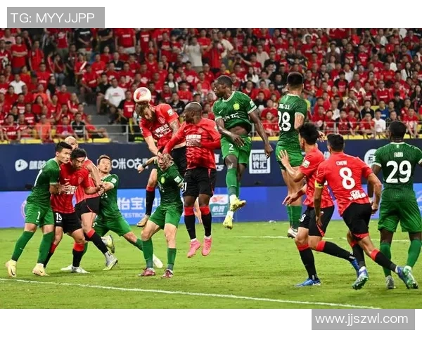 足球世界杯赛事热度与媒体报道影响力的深度分析与探讨